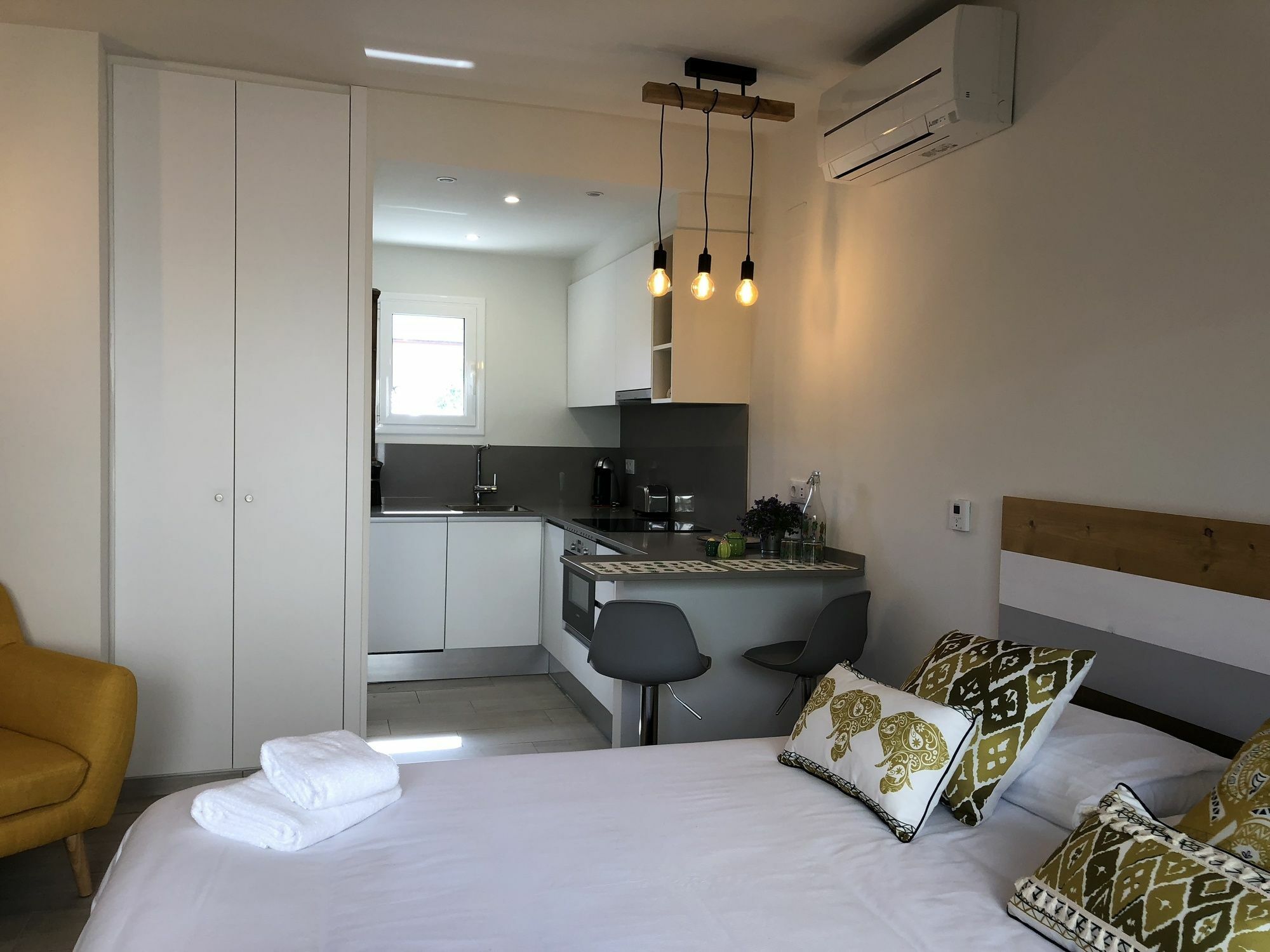 Rambla De Marisol Apartments Castelldefels Eksteriør bilde